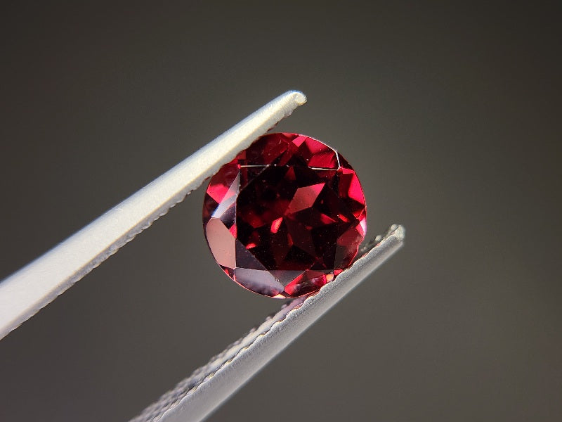 0910-2-11 ガーネット 1.58ct