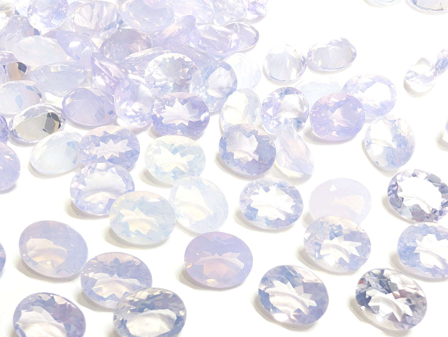 0428【ランダム発送】シルキーラベンダー💜オーバルカットの『スコロライト』【1石あたり2.35ct】