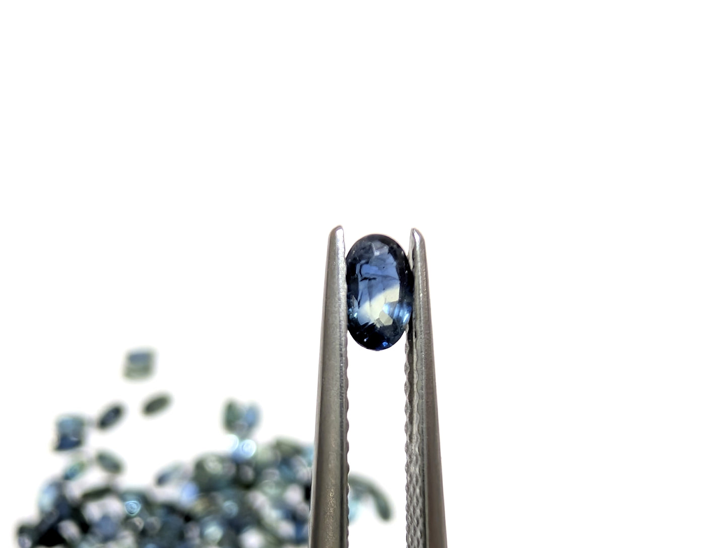 0154【ランダム発送】バイカラーサファイア【1石あたり約0.33ct】