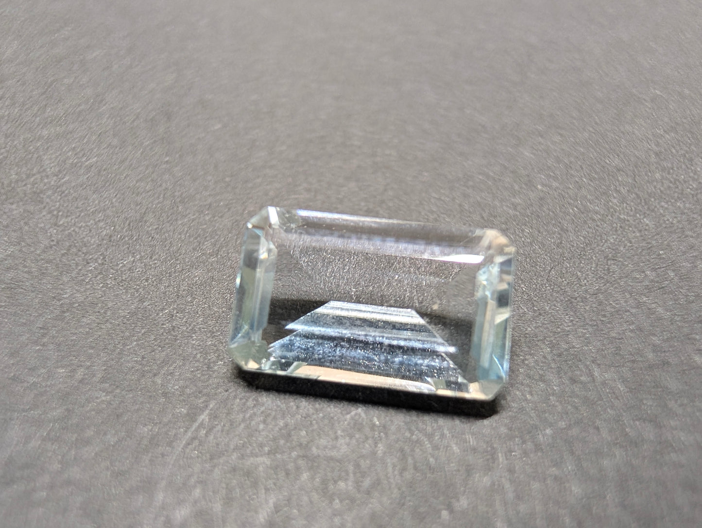 0050 バイカラートパーズ 3.71ct