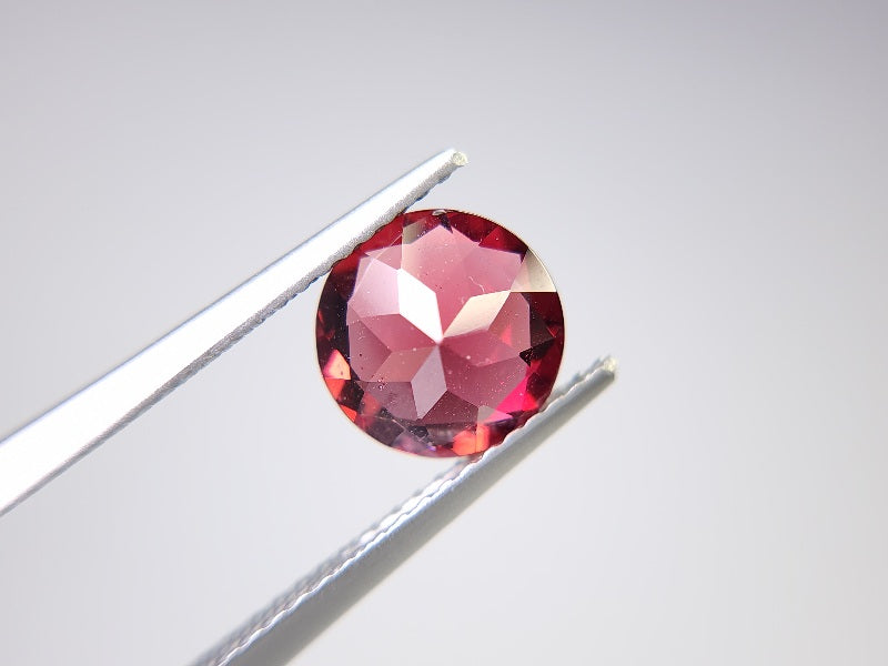0910-5-9 ガーネット 1.96ct