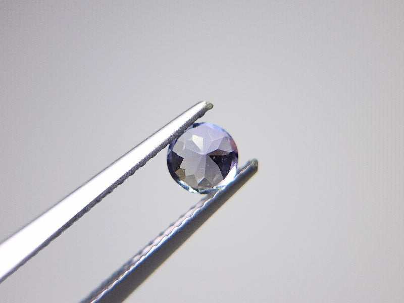 0657-24-17 ゾイサイト 0.39ct