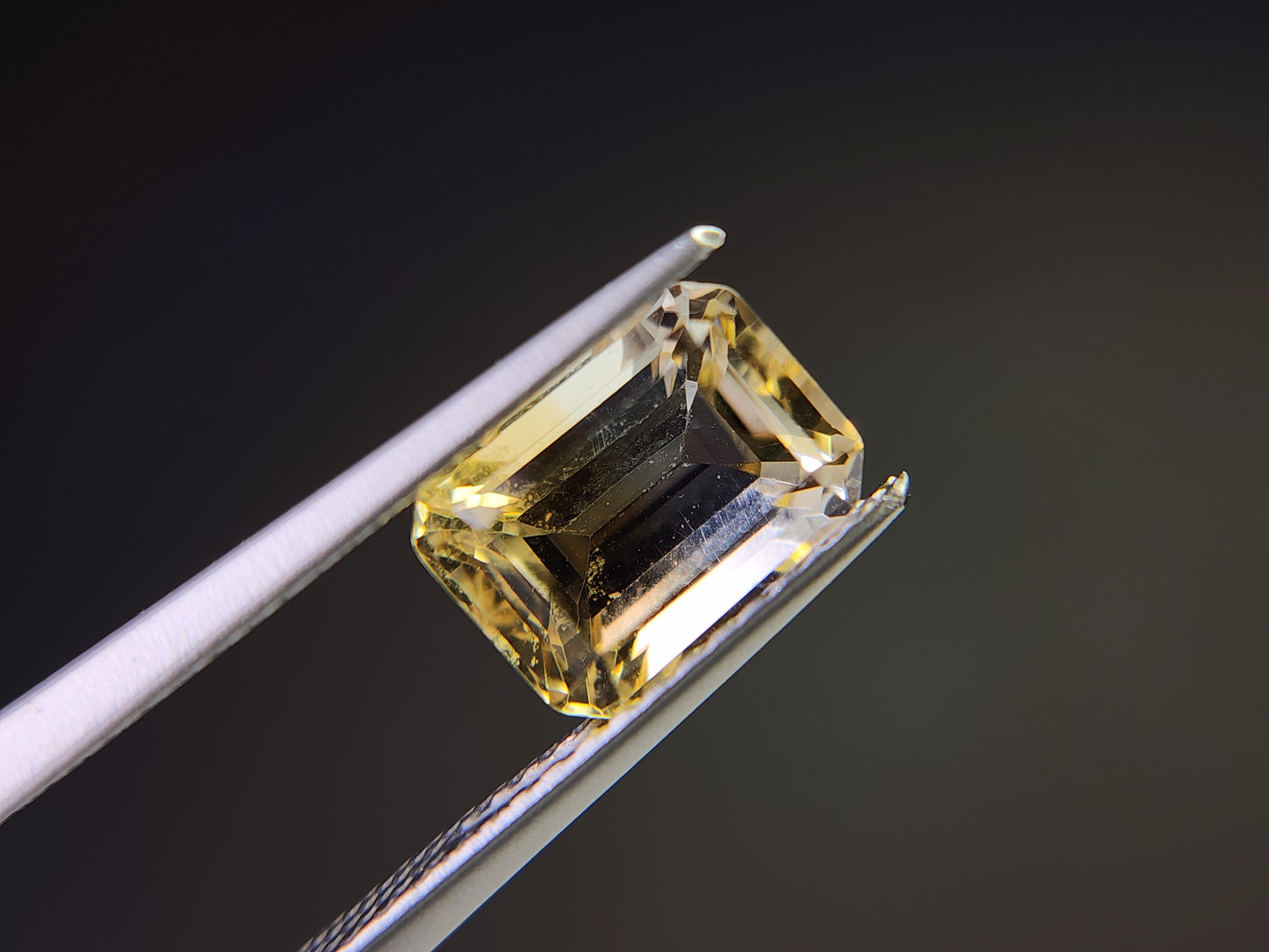 0365-5-6 バイカラーシトリン 2.01ct