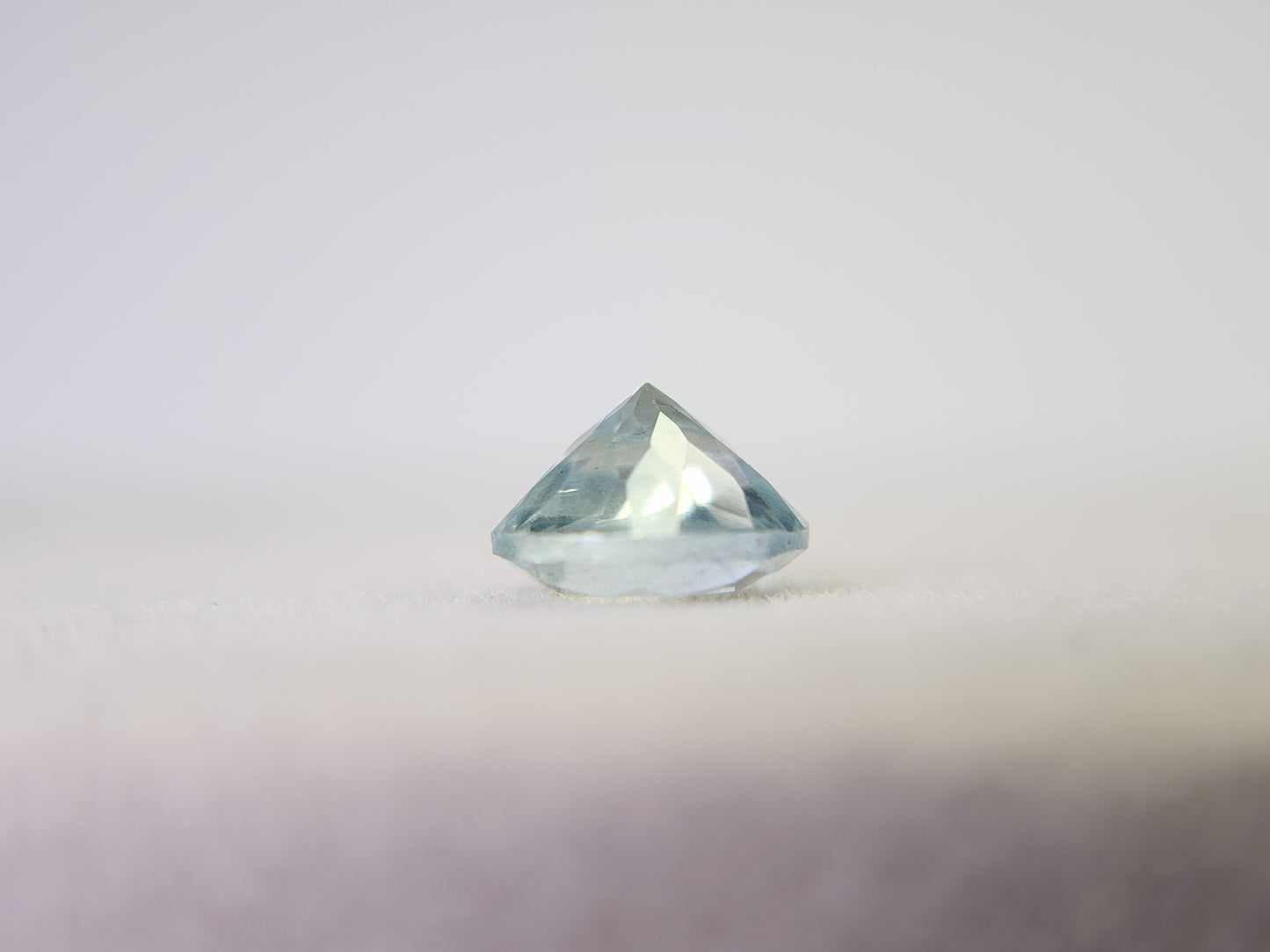 0878-3-2 グリーンベリル 0.76ct