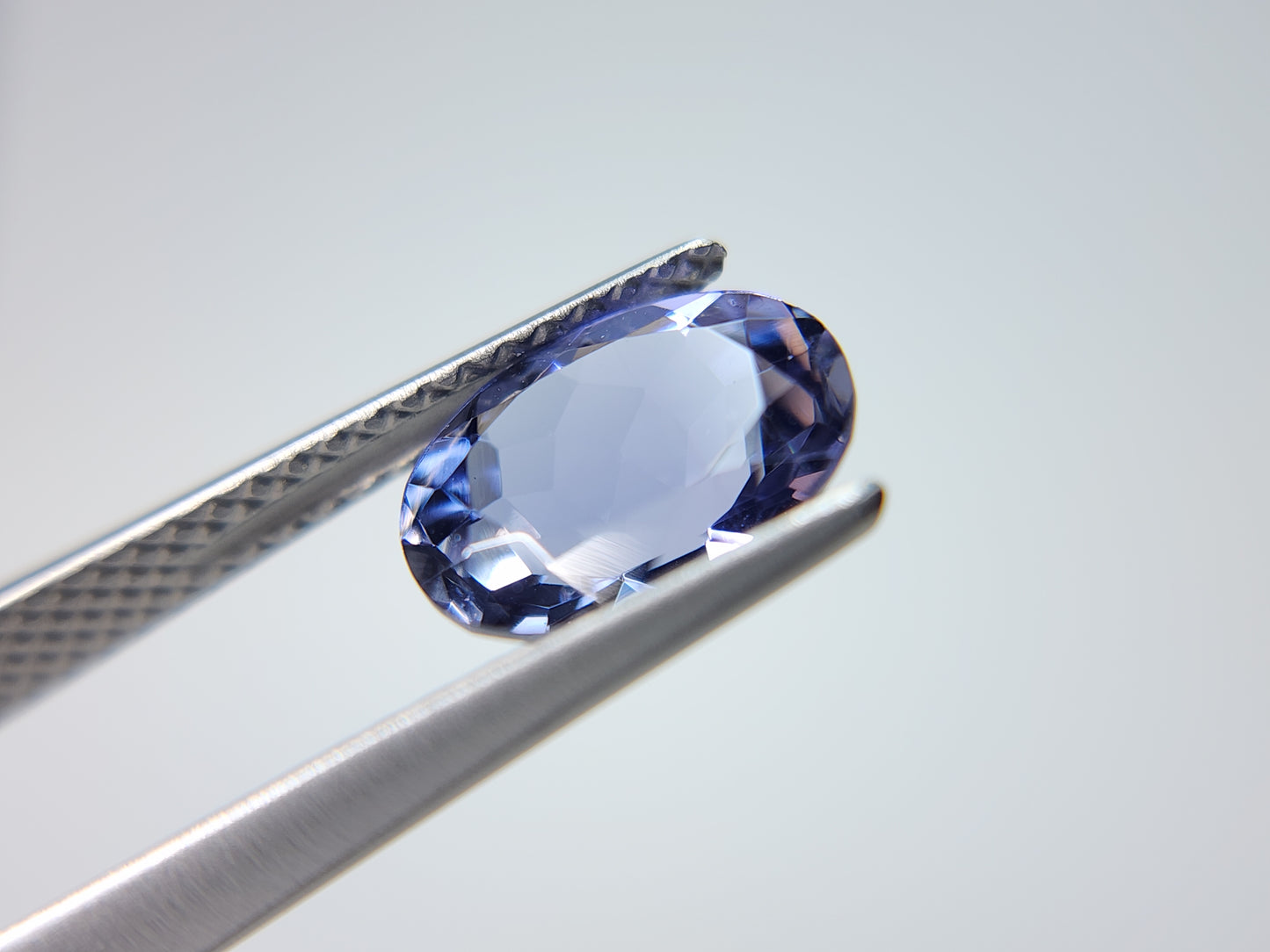 0024【ランダム発送】アイオライト【1石あたり約1.45ct】