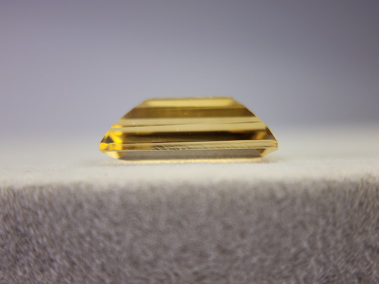 0365-2-1 バイカラーシトリン 4.08ct