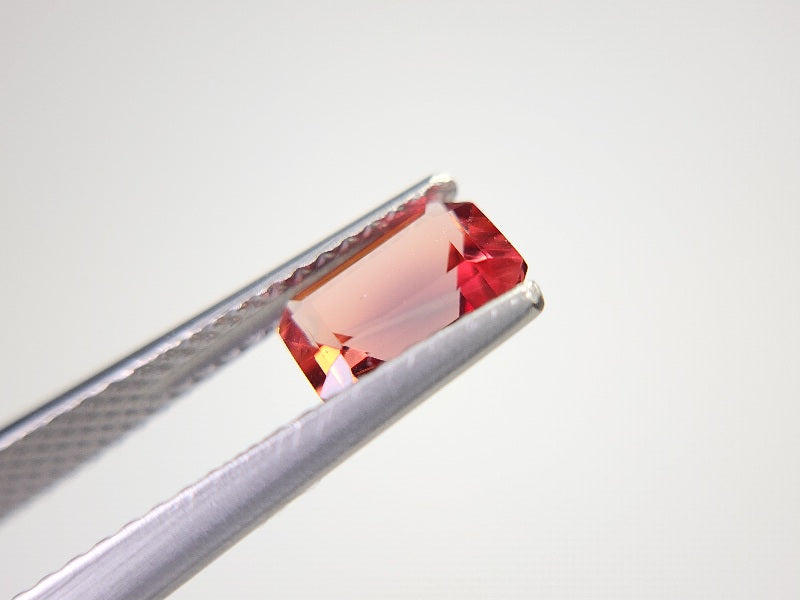 0151-2-8 バイカラーアンデシン 0.87ct