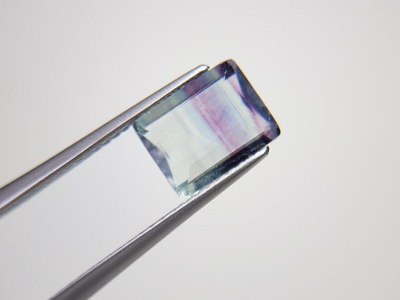 bc-FLO-39 バイカラーフローライト 2.72ct – 東洋ルース公式オンライン