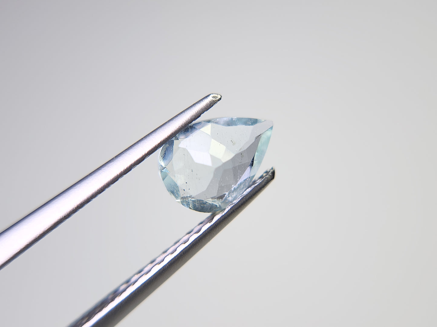 0008-5 アクアマリン ペアシェイプ 0.54ct