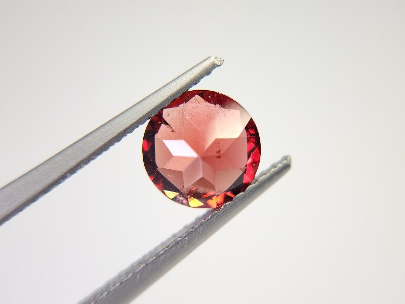 0910-2-10 ガーネット 1.24ct