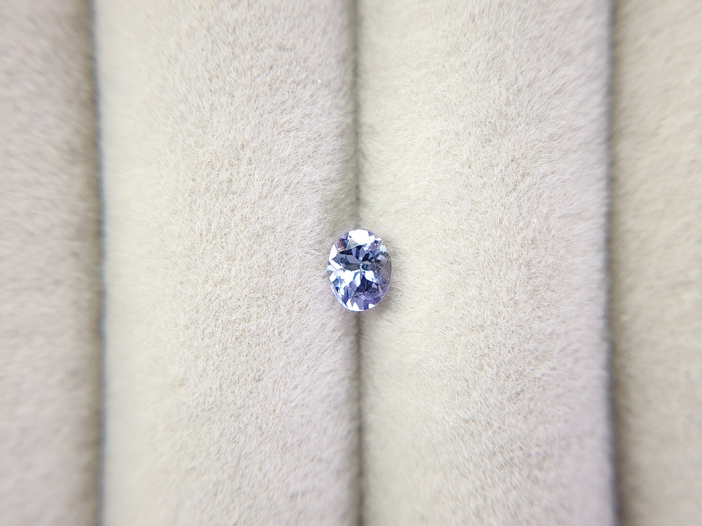 0654-7-2 ゾイサイト 0.39ct