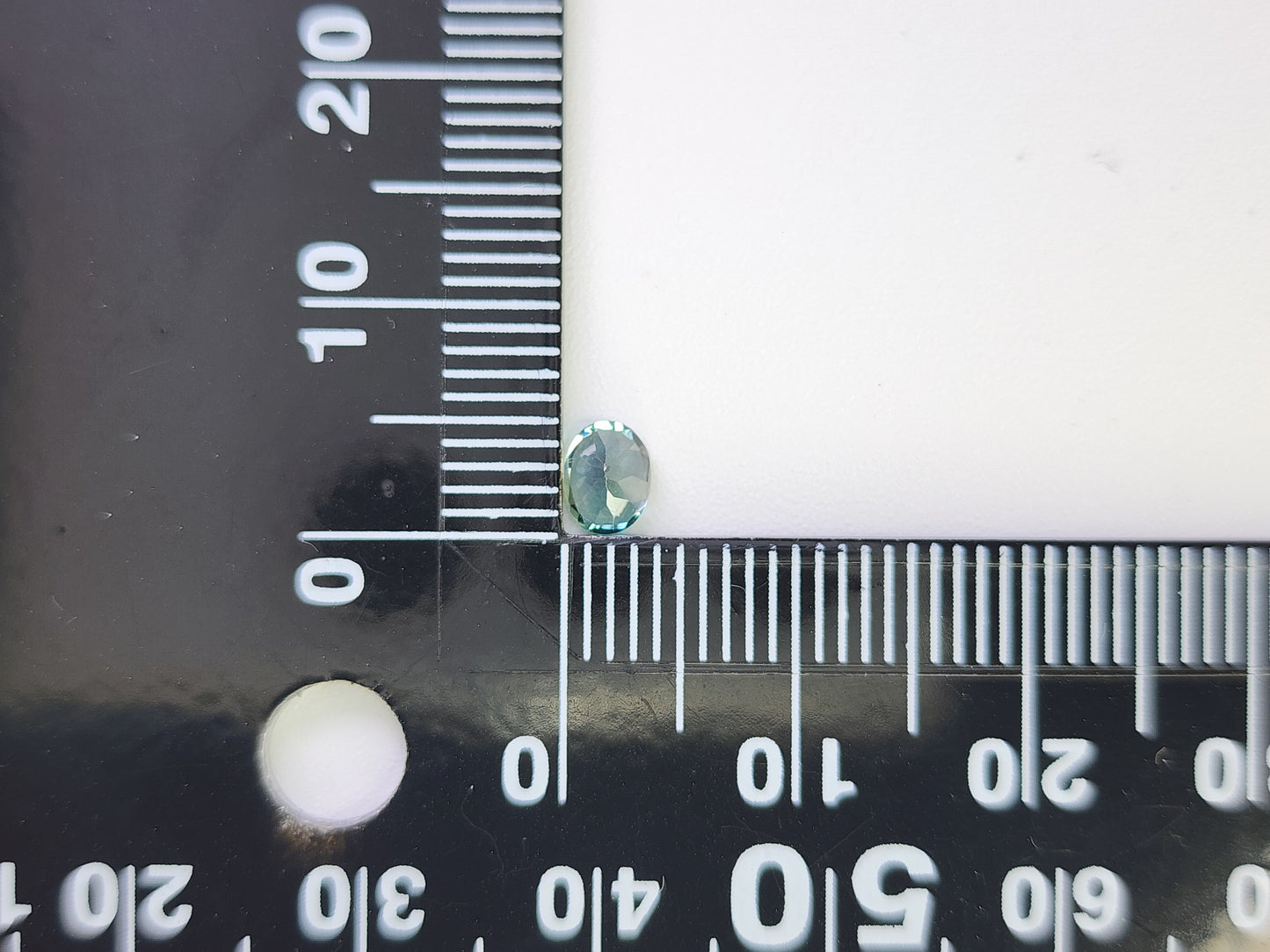 0654-10 ゾイサイト 0.39ct
