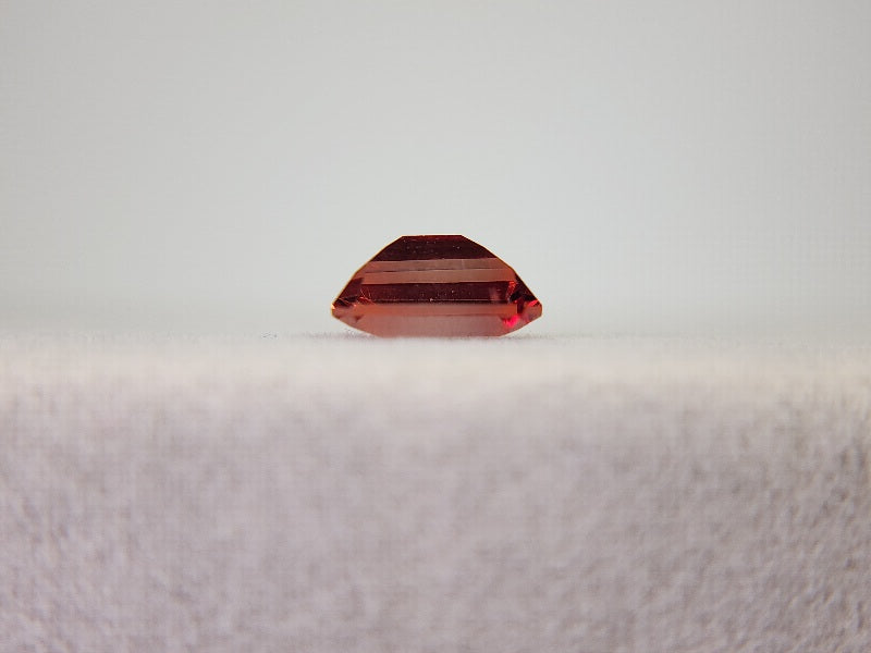 0151-2-10 バイカラーアンデシン 0.99ct