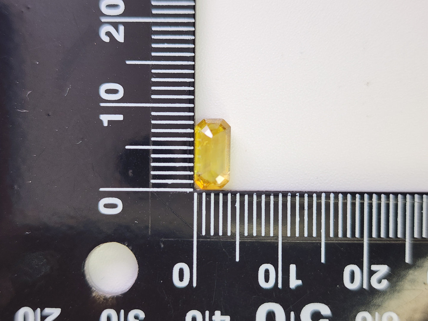 0932-2 スフェーン 1.17ct