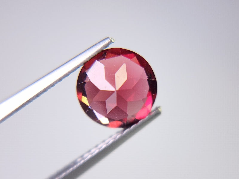 0910-5-5 ガーネット 2.19ct