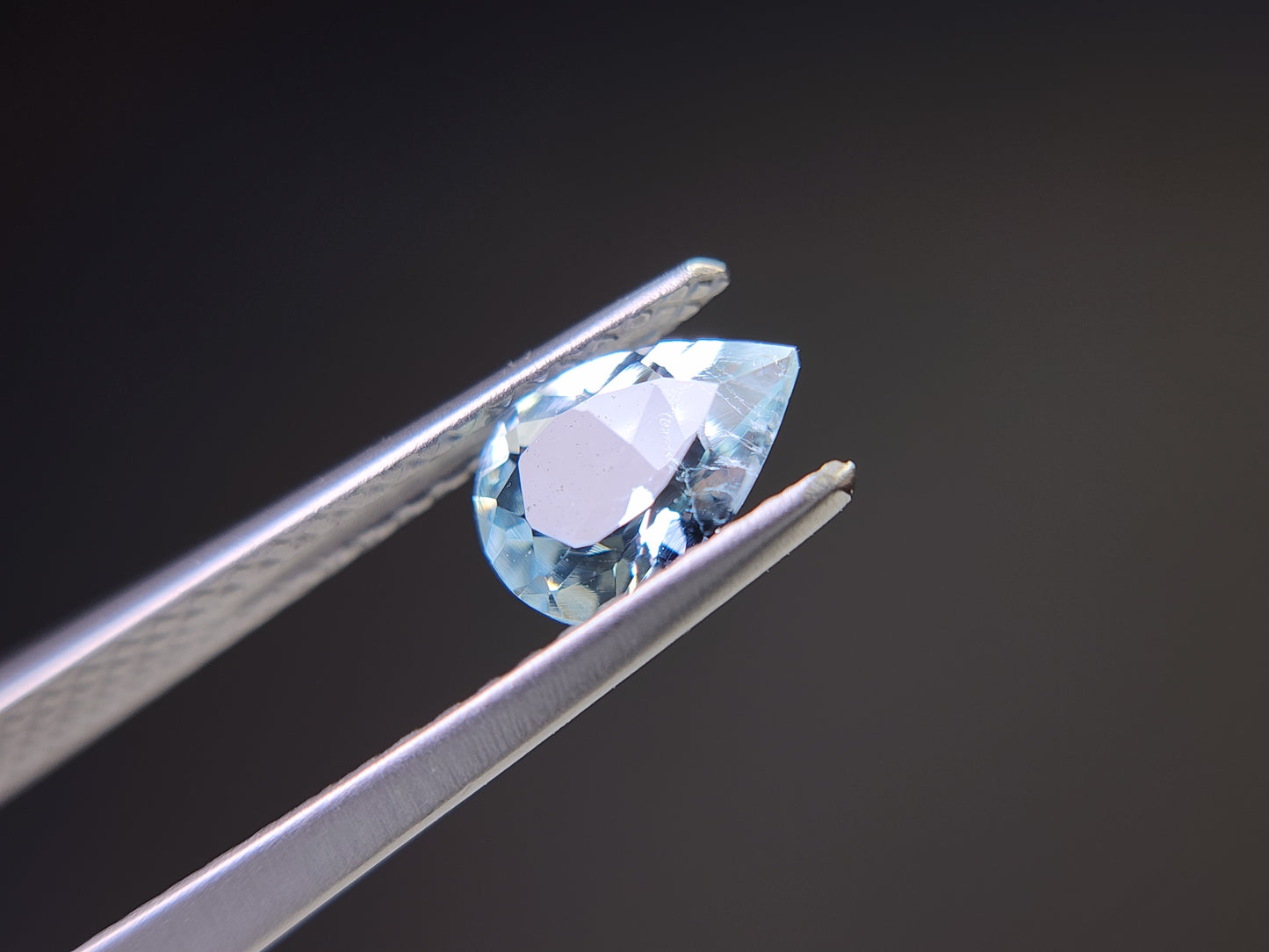 0008-3 アクアマリン ペアシェイプ 0.57ct