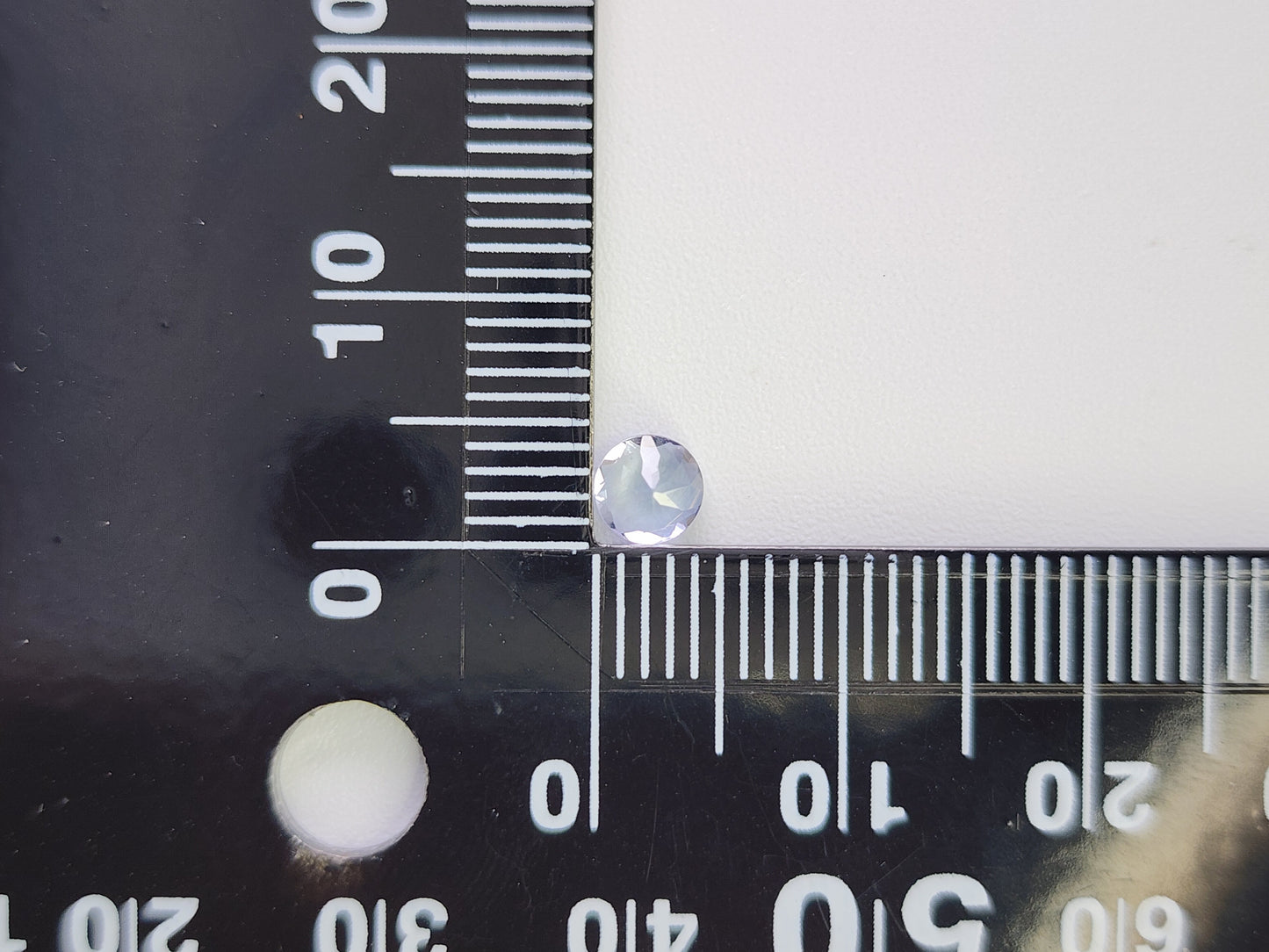 0657-24-1 ゾイサイト 0.37ct