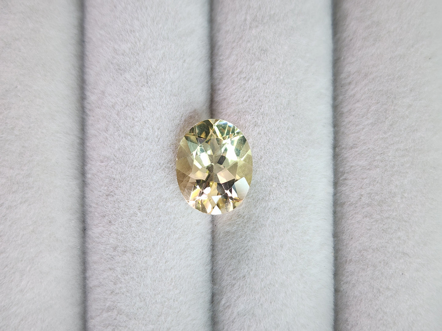 0091-1 イエローラブラドライト 3.06ct