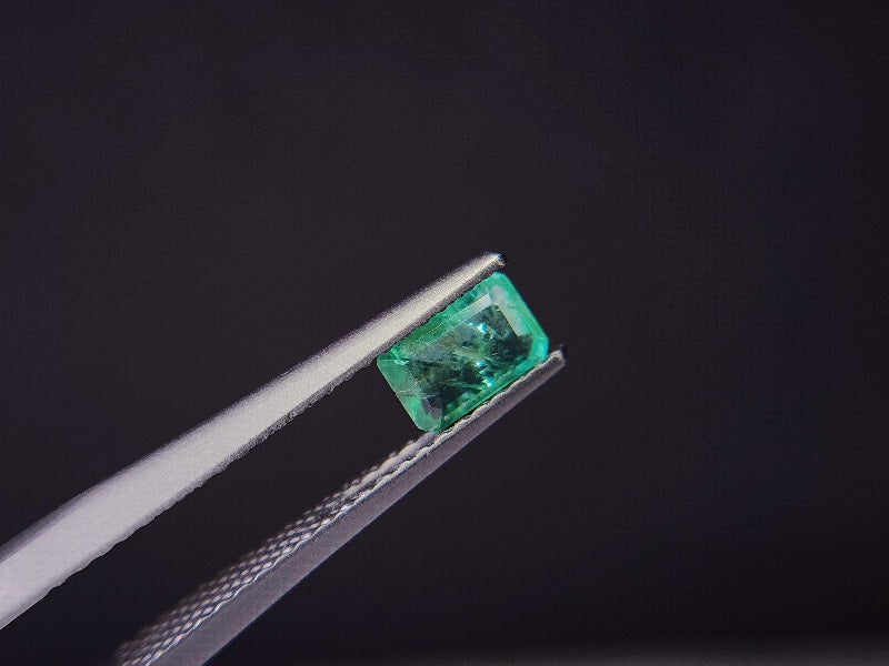 0936-8 エメラルド(ザンビア産) 0.51ct