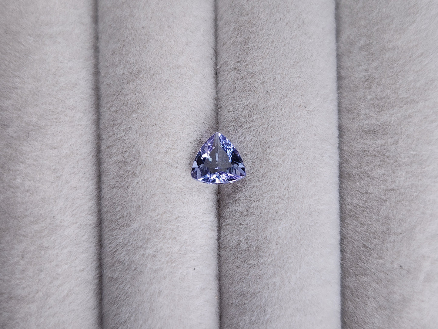 0646-3 ゾイサイト 0.90ct