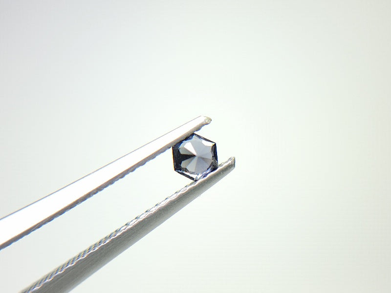 0002-3 スピネル 0.18ct