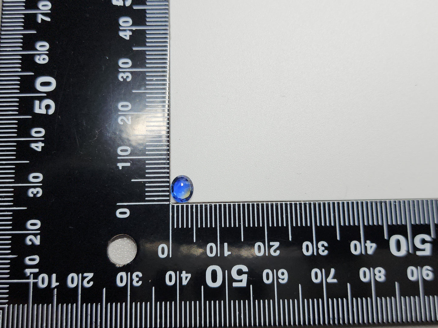 0904-2 サファイア 0.68ct