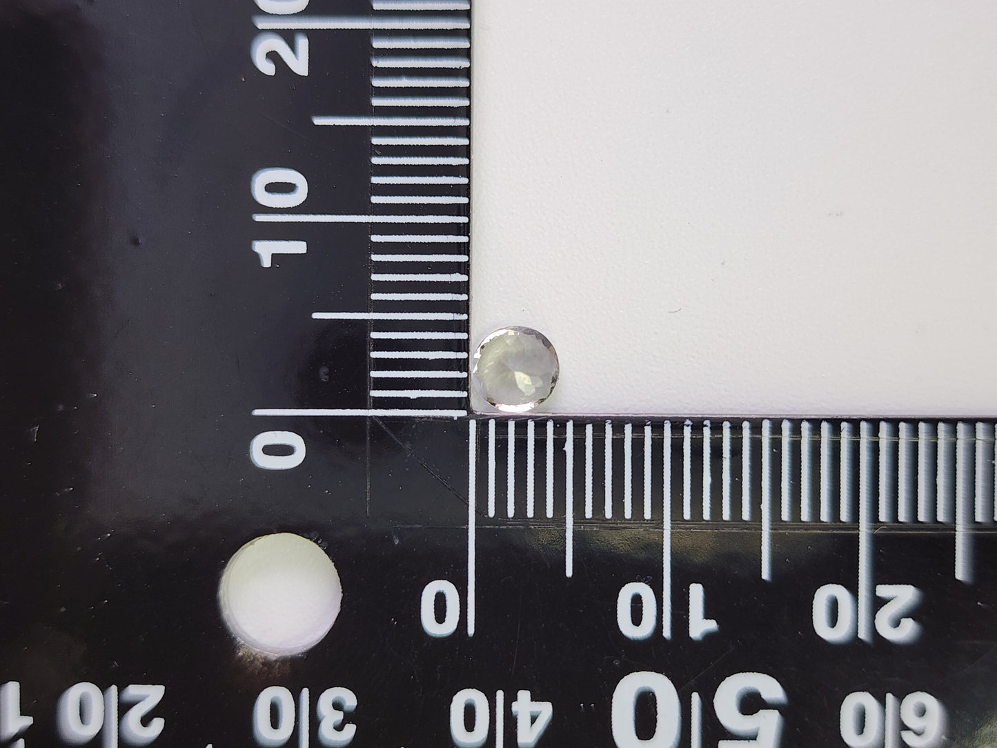 0657-26-3 ゾイサイト 0.36ct
