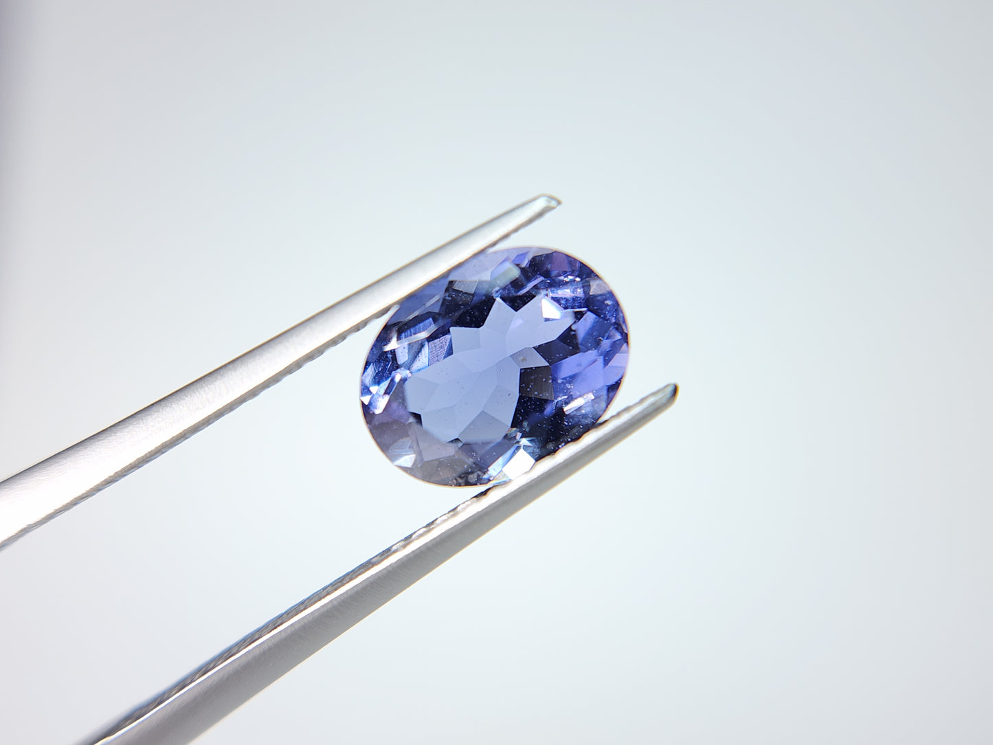 0024【ランダム発送】アイオライト【1石あたり約1.45ct】