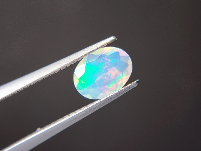 0909-1-3 オパール 0.67ct