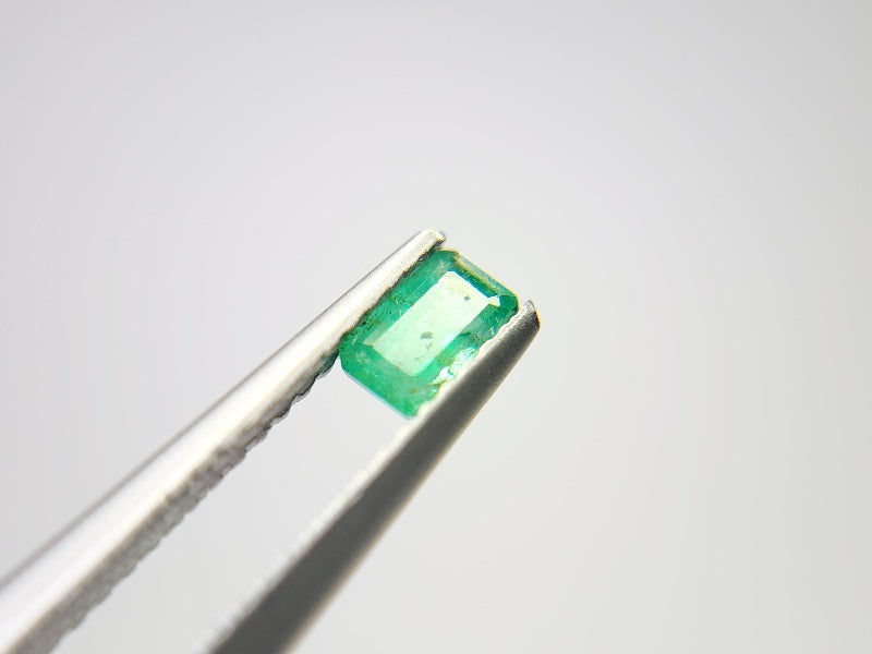 0936-3 エメラルド(ザンビア産) 0.30ct