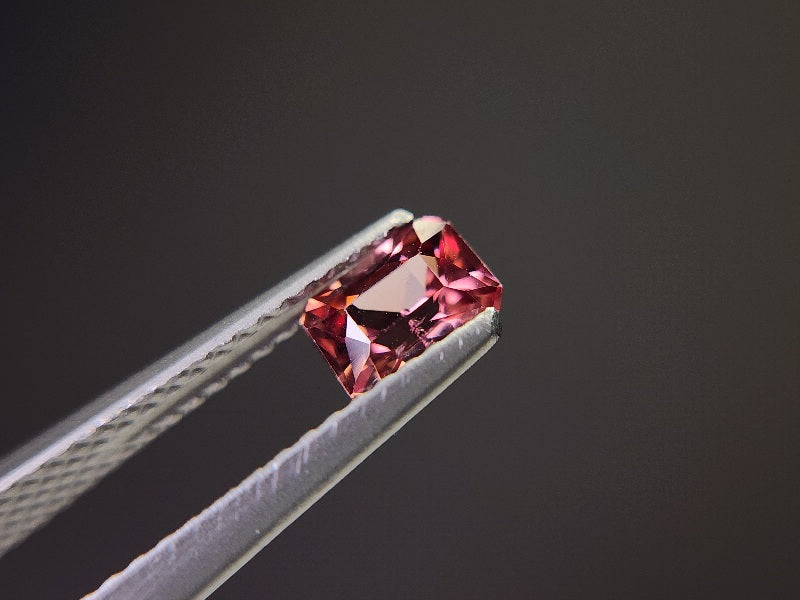 0935-9 ピンクジルコン 0.78ct