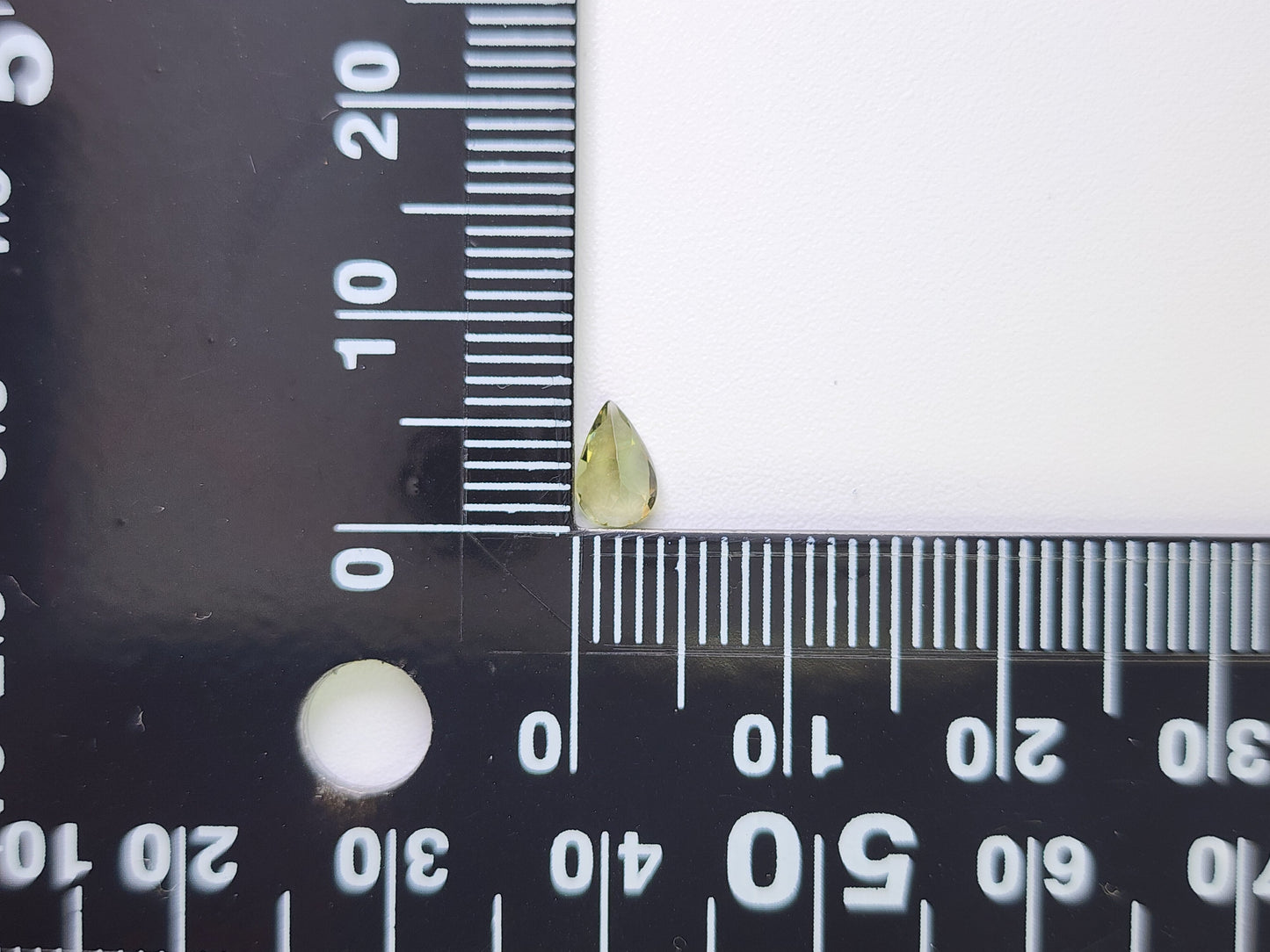 0644-8 ゾイサイト 0.35ct