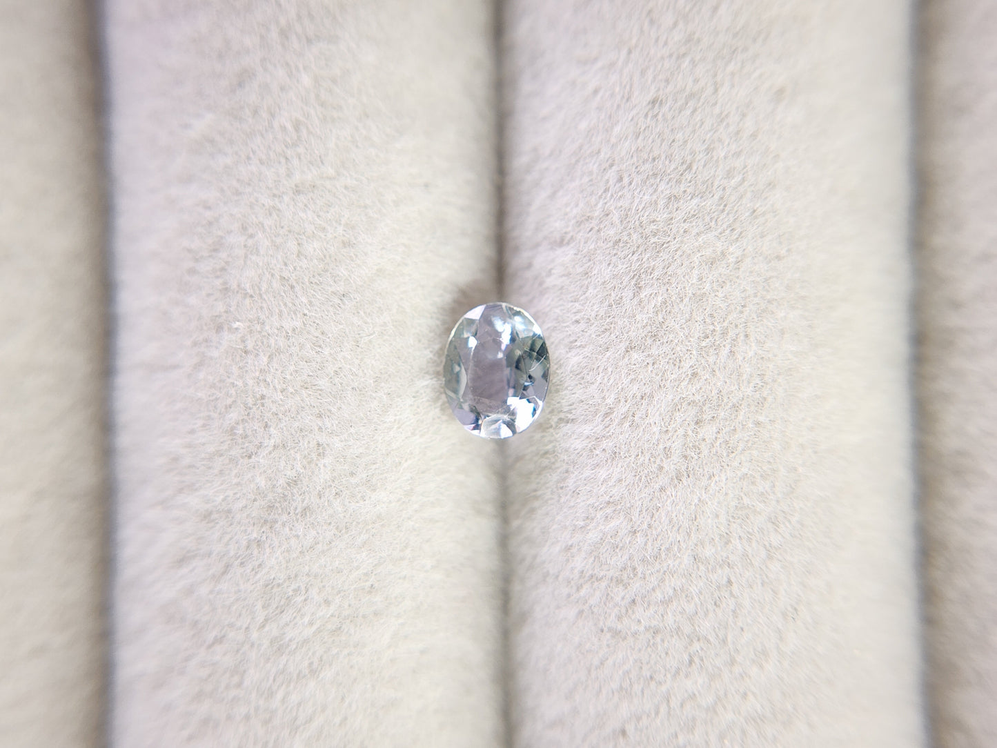 0654-5-2 ゾイサイト 0.35ct