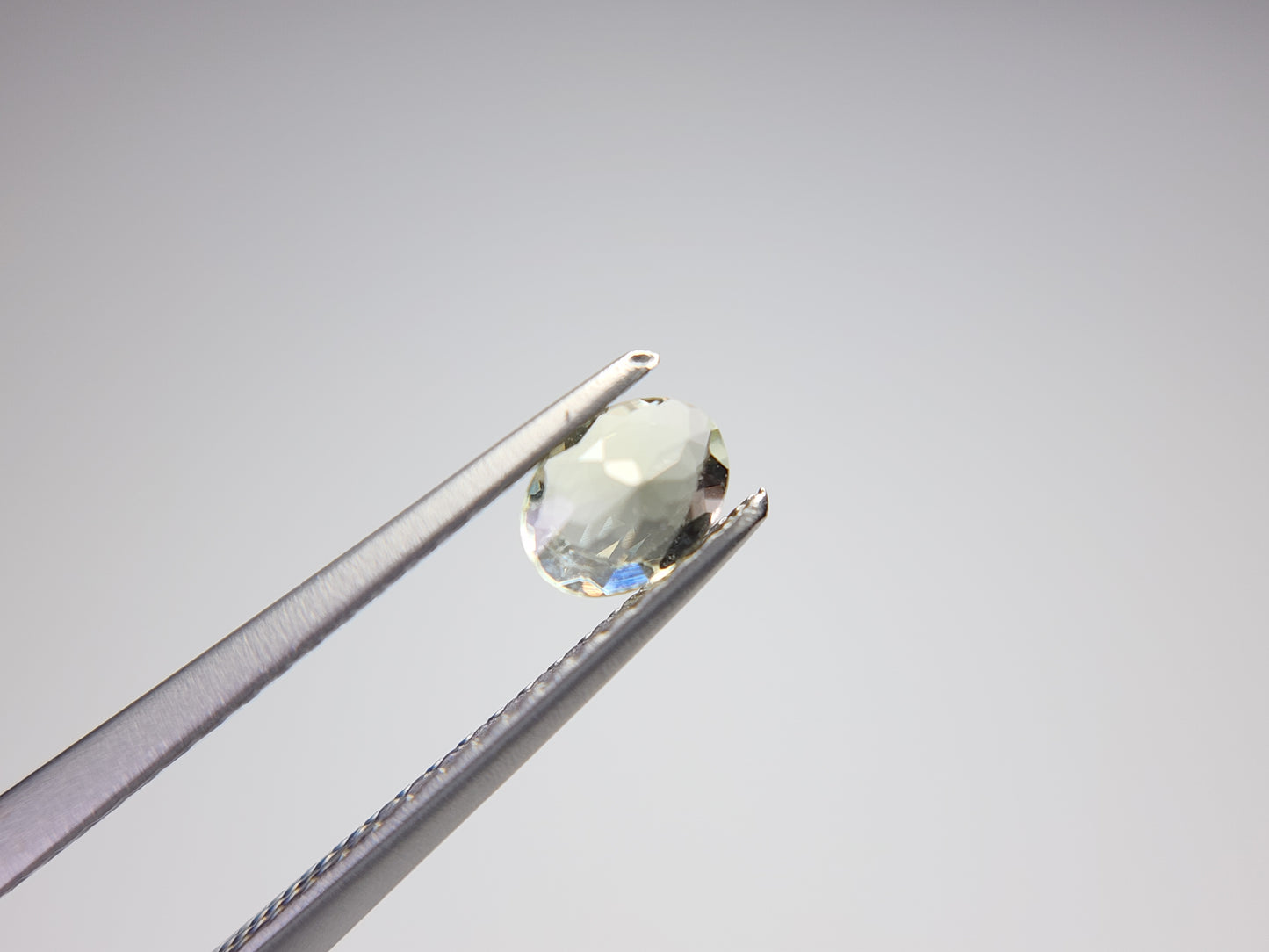 0654-4-2 ゾイサイト 0.35ct