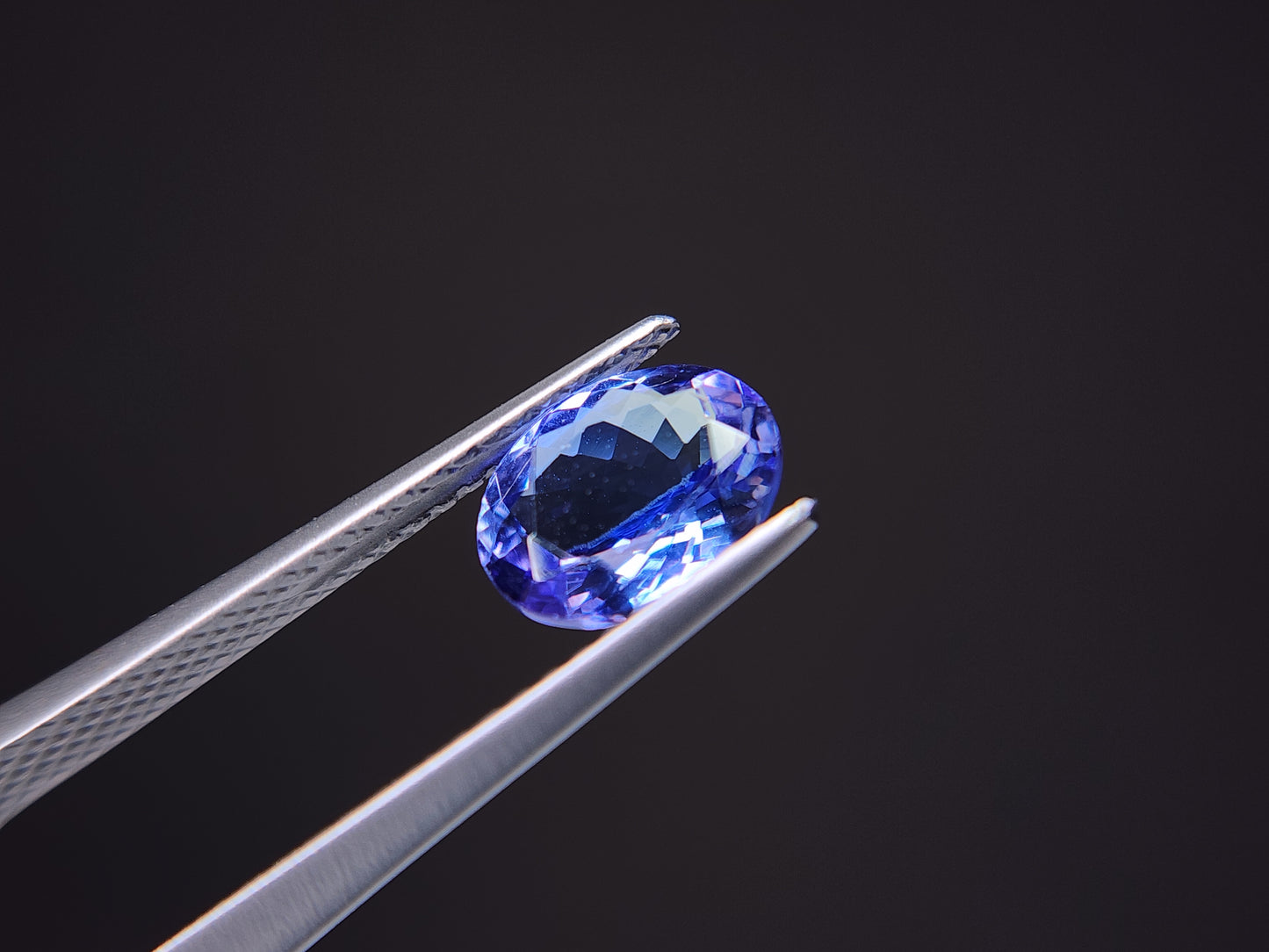 0876-10 バイカラータンザナイト 1.38ct