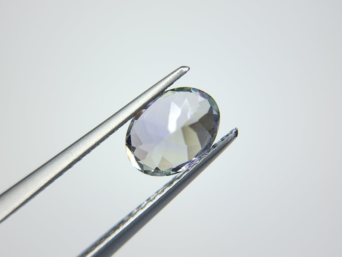 0876-17 バイカラータンザナイト 1.32ct