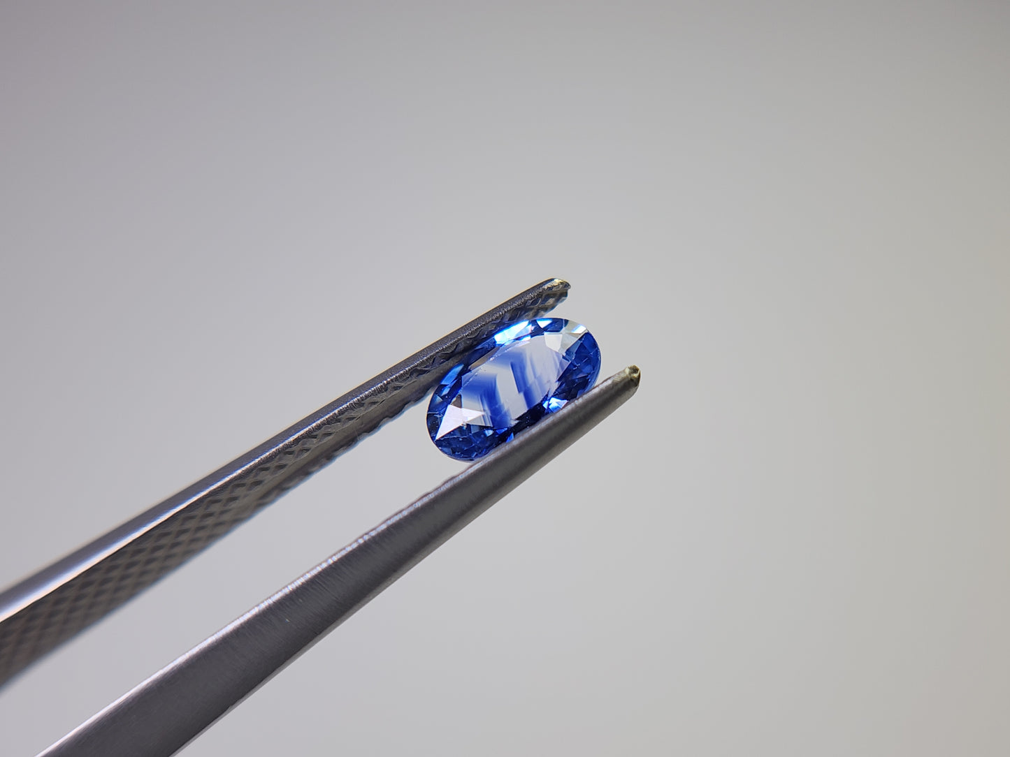 0904-7 サファイア 0.56ct