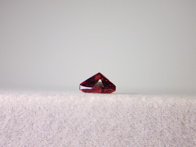 0910-1-5 ガーネット 1.35ct