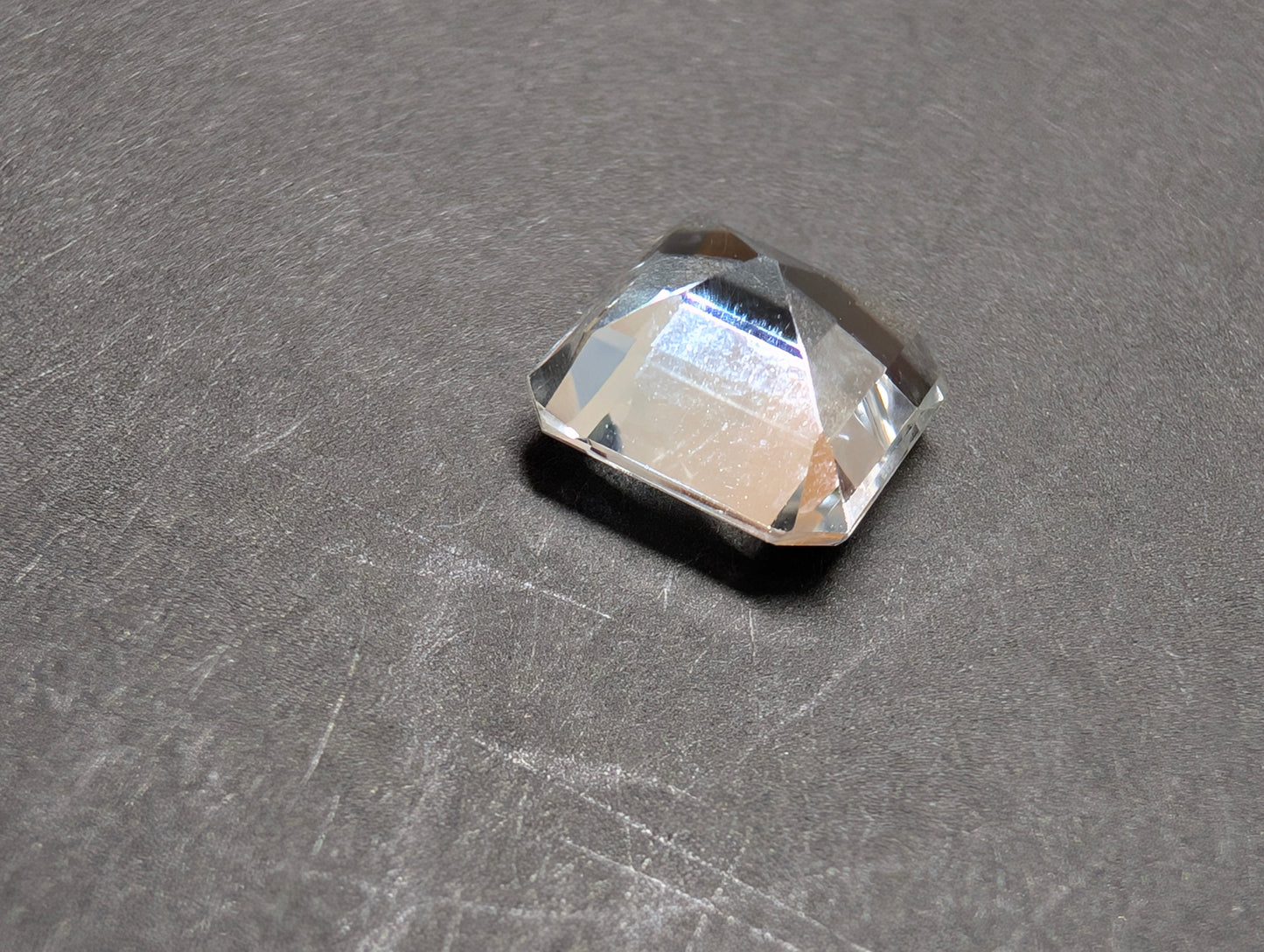 0085 バイカラートパーズ 3.51ct