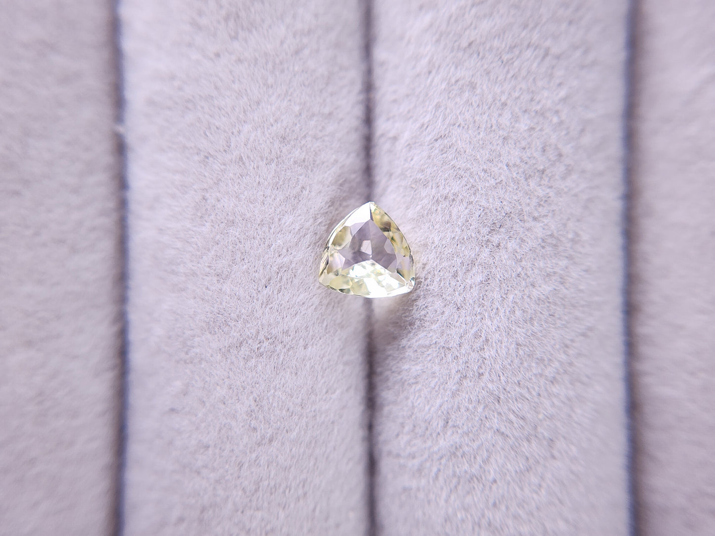 0649-3 ゾイサイト 0.65ct