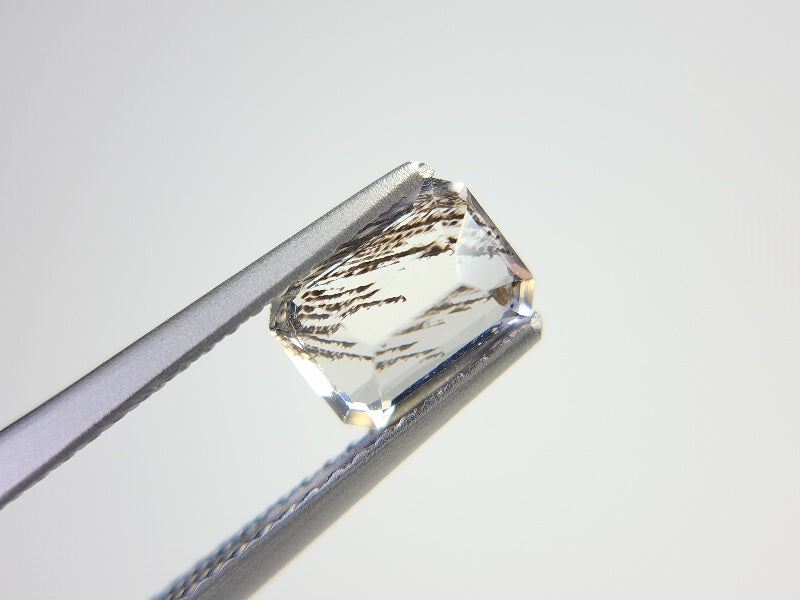 【期間限定】10/23まで ルチルインスキャポライト 1.05ct 8