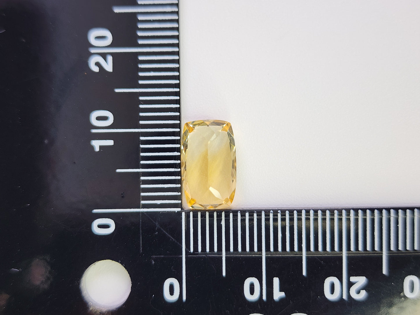 0365-4-8 バイカラーシトリン 2.78ct