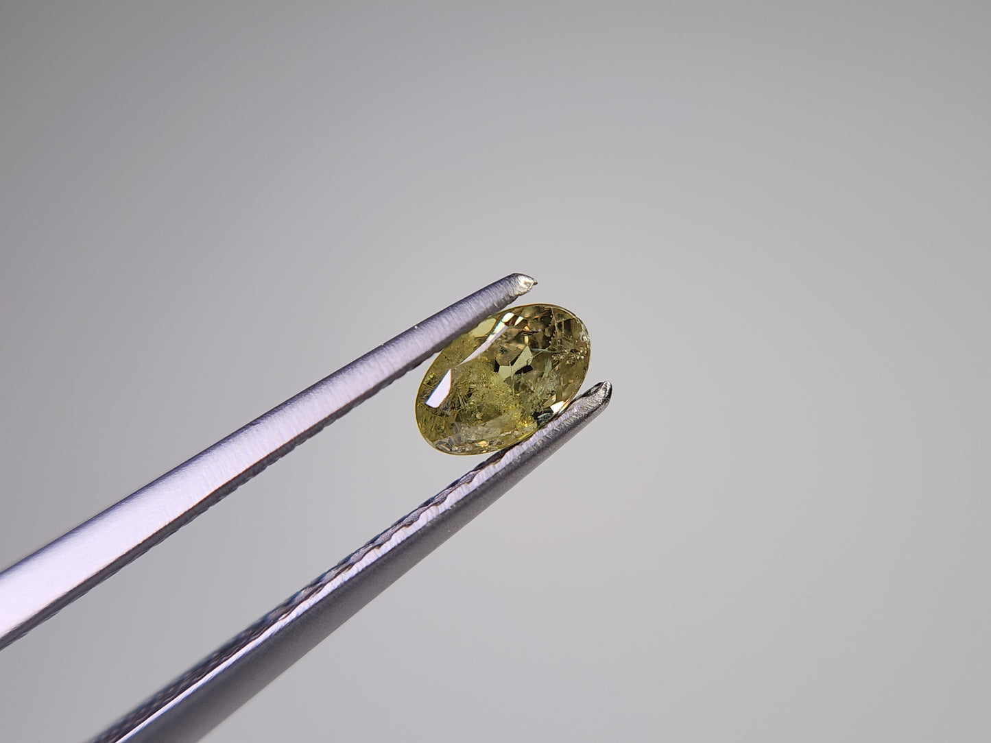 0873-4【ランダム発送】デマントイドガーネット【1石あたり約0.33ct】