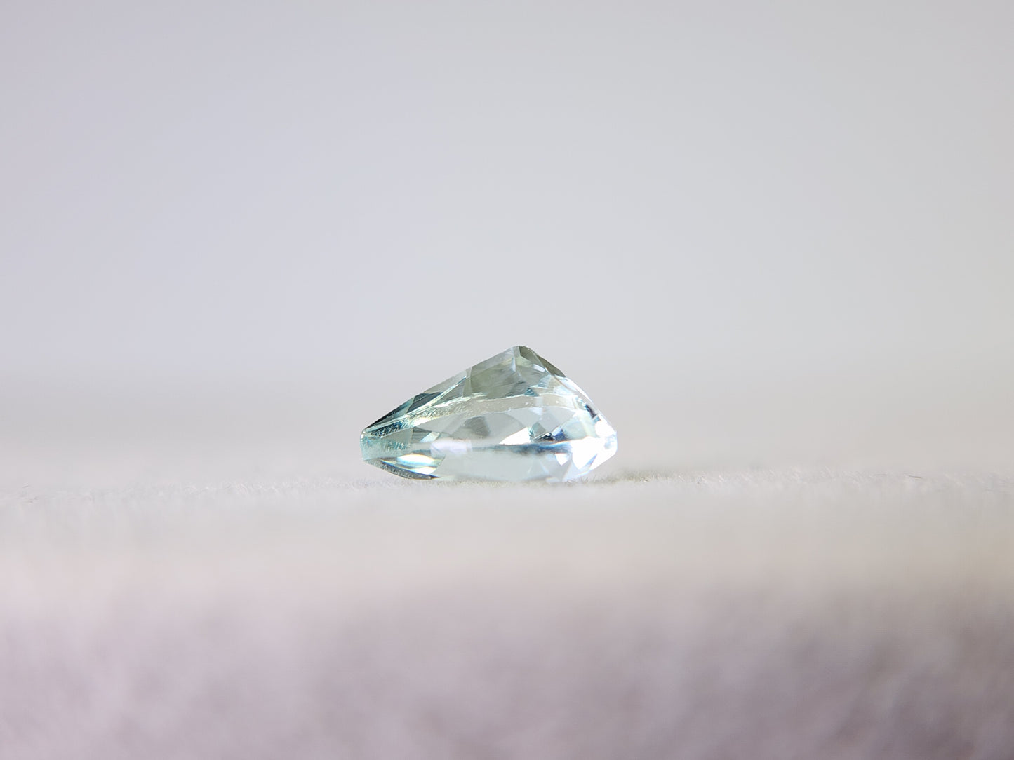 0878-2-10 グリーンベリル 0.33ct