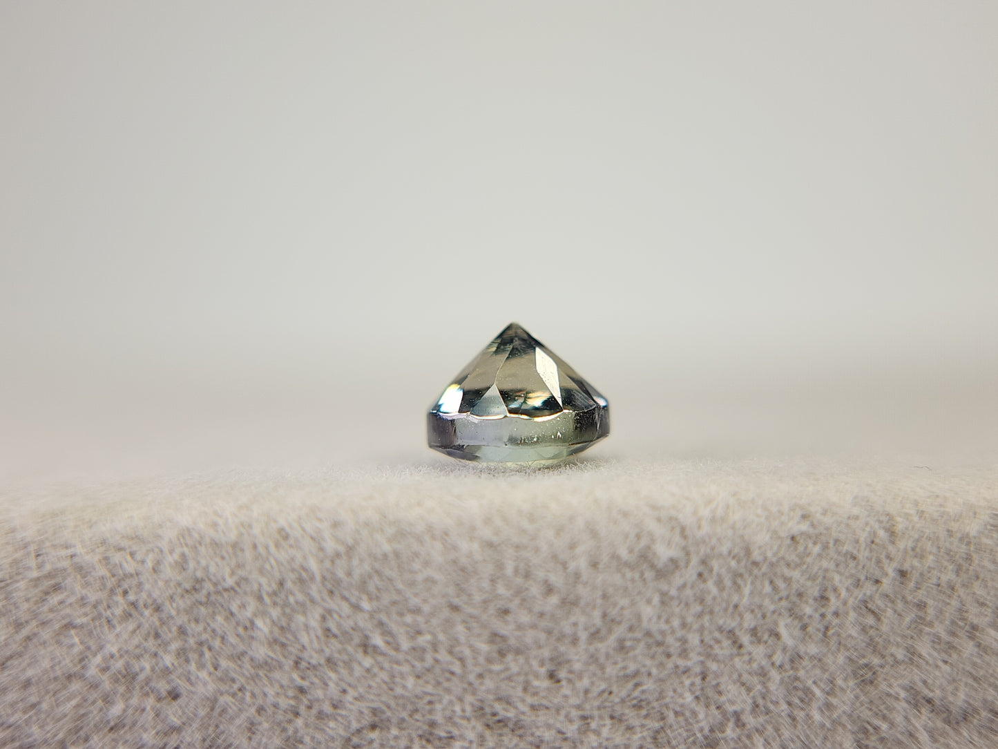0657-23-1 ゾイサイト 0.50ct