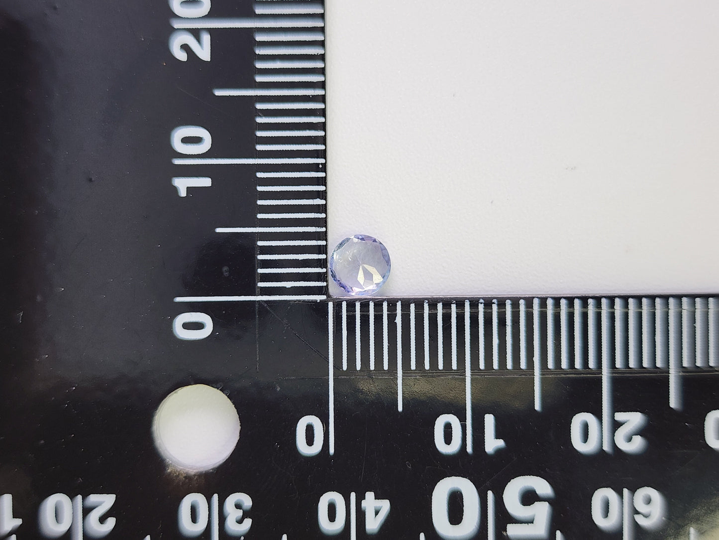 0657-25-1 ゾイサイト 0.35ct