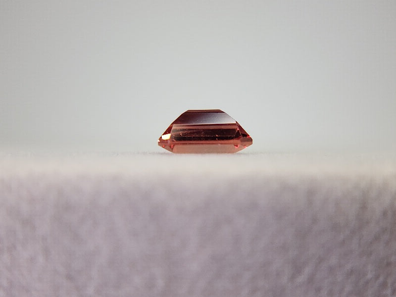 0151-2-8 バイカラーアンデシン 0.87ct