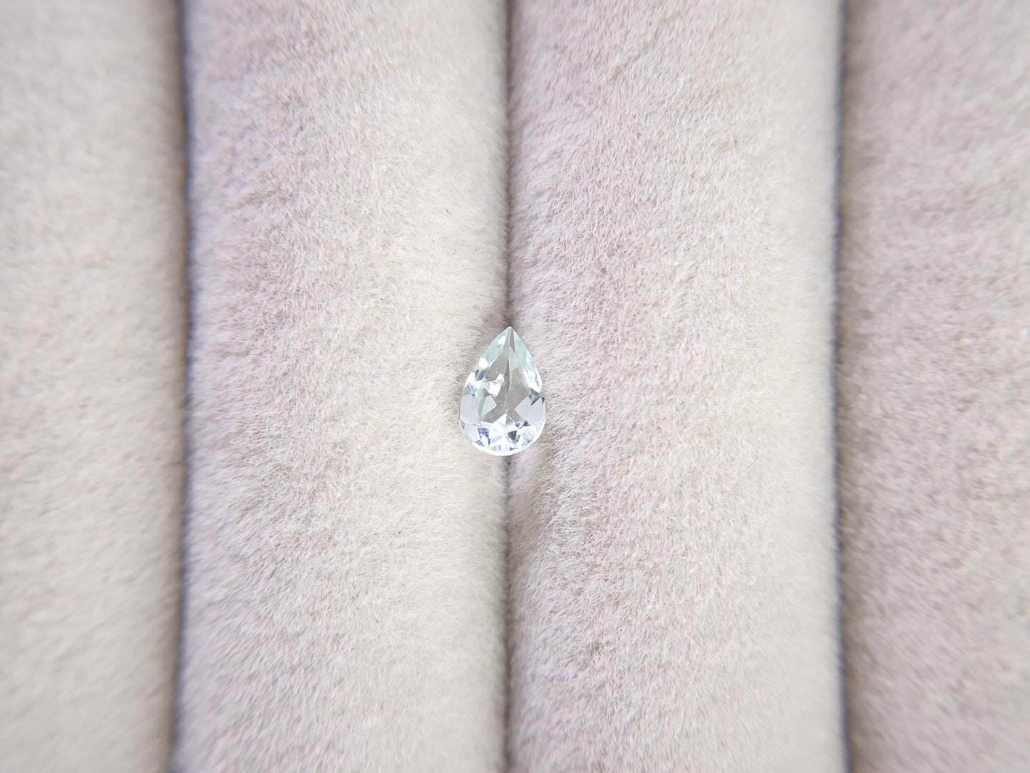 0878-2-10 グリーンベリル 0.33ct