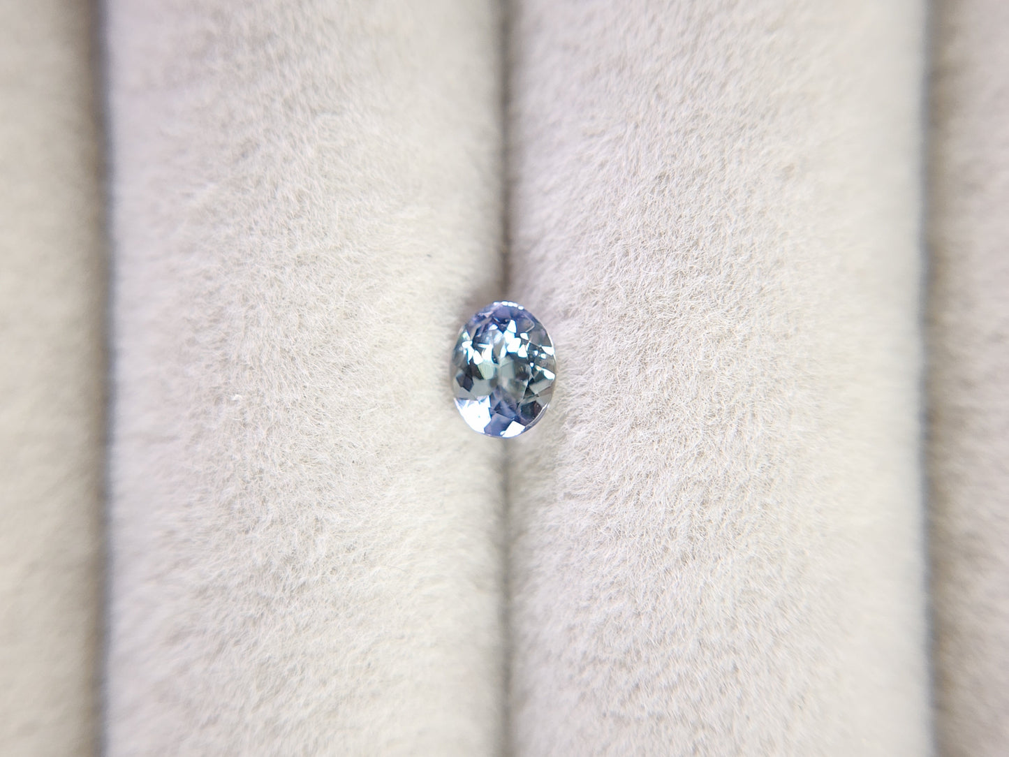 0654-5-1 ゾイサイト 0.32ct