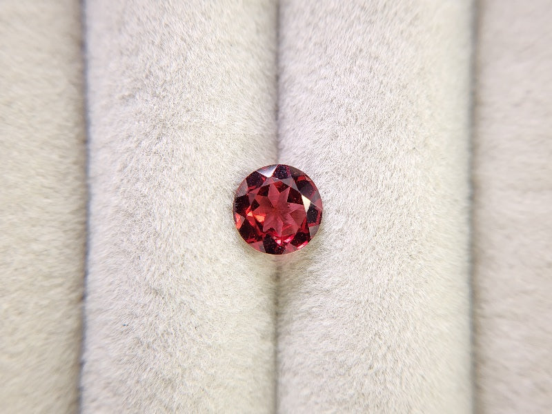 0910-2-8 ガーネット 1.43ct